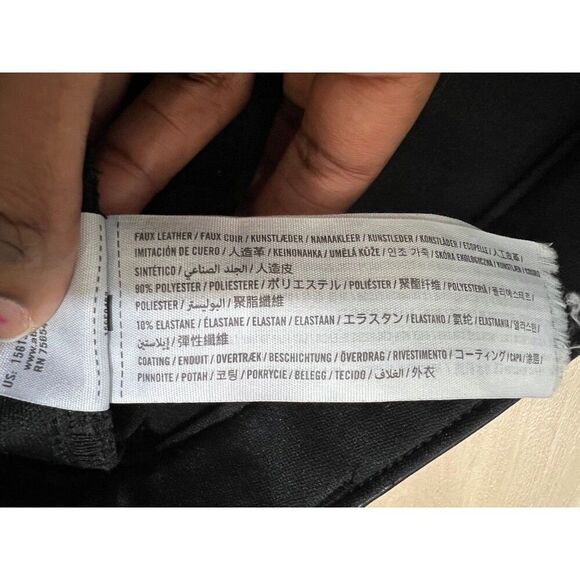 Abercrombie & Fitch Size 35 20R The 90’s Ultra High Rise Faux Leather Curve Love - Picture 7 of 11